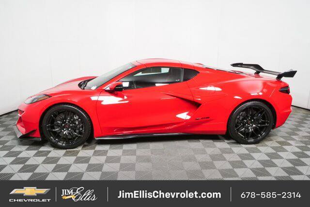 Used 2025 Chevrolet Corvette Z06 w/ Z07 Performance Package RWD image 26