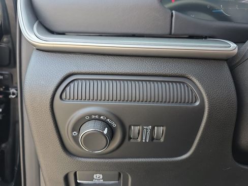 New 2026 Jeep Grand Wagoneer L Limited image 30