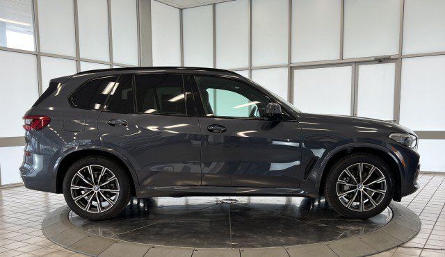 Used 2019 BMW X5 xDrive40i w/ M Sport Package AWD/4WD image 8