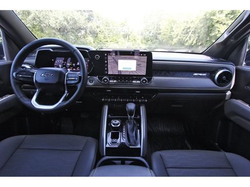 Used 2026 Chevrolet Colorado ZR2 AWD/4WD image 8