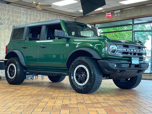 Used 2023 Ford Bronco Big Bend w/ Sasquatch Package AWD/4WD image 11