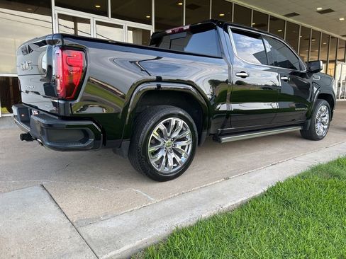 Used 2022 GMC Sierra 1500 Denali w/ Denali Reserve Package AWD/4WD image 7
