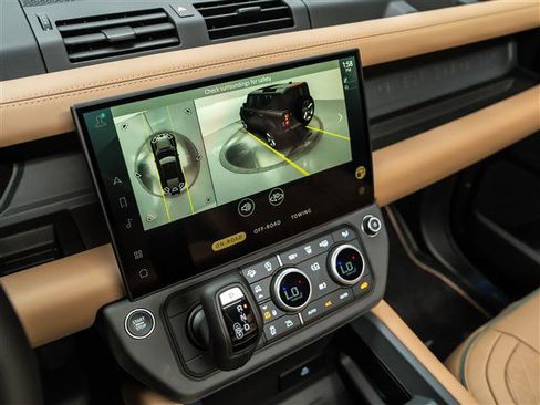 New 2026 Land Rover Defender 110 X-Dynamic SE image 30