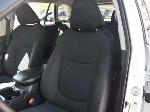 Certified 2024 Toyota RAV4 LE AWD/4WD image 17