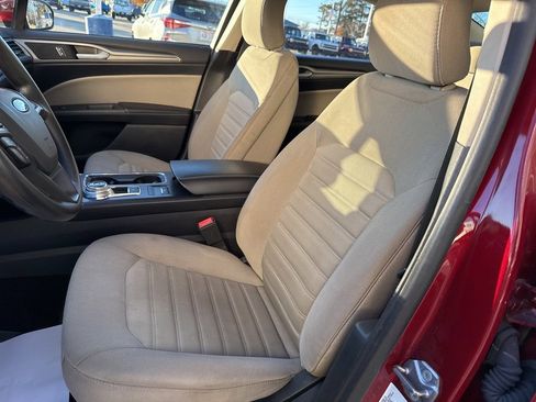 Used 2019 Ford Fusion S image 8