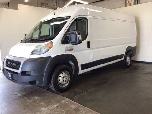 Used 2021 RAM ProMaster 2500 w/ Interior LED Lighting Group FWD image 3