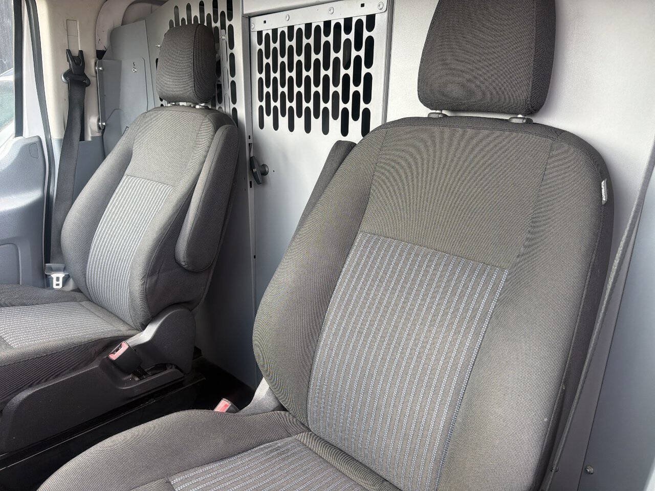 Used 2018 Ford Transit 250 130 Low Roof w/ Interior Upgrade Package RWD image 7