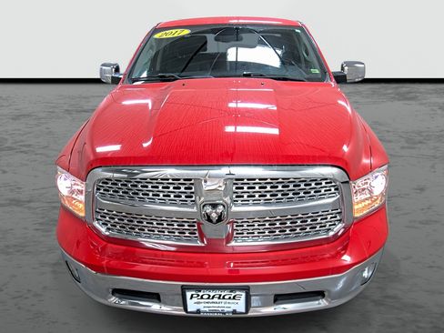Used 2017 RAM 1500 Laramie image 6