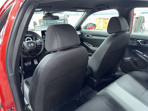 Used 2025 Honda Civic Sport image 26