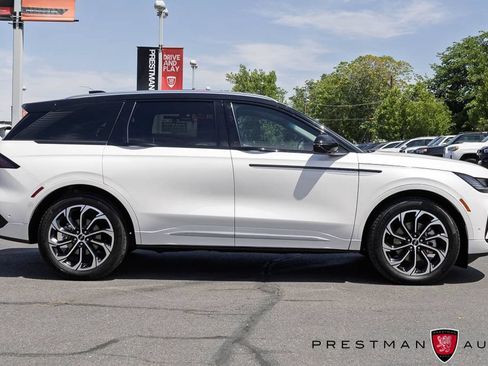 Used 2024 Lincoln Nautilus Reserve w/ Equipment Group 202A AWD/4WD image 25