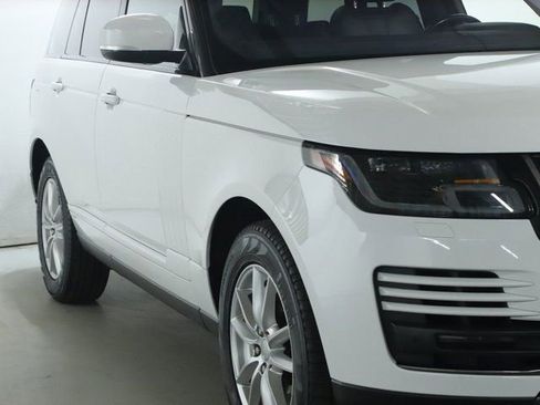 Used 2019 Land Rover Range Rover image 8