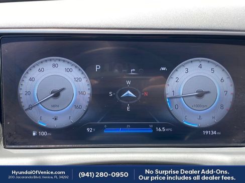 Certified 2024 Hyundai Santa Cruz SEL w/ Activity Package AWD/4WD image 16
