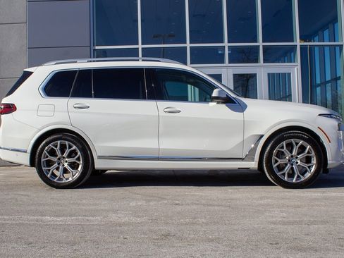 Used 2025 BMW X7 xDrive40i w/ Executive Package image 4
