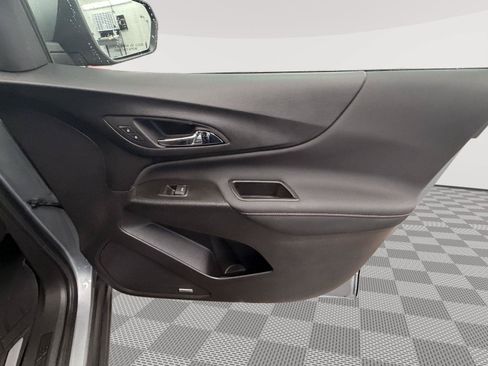 Used 2024 Chevrolet Equinox RS w/ RS Leather Package FWD image 30