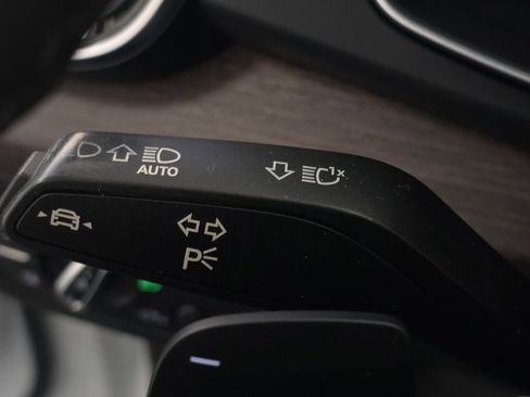 Used 2022 Audi Q5 2.0T Premium w/ Convenience Package image 42