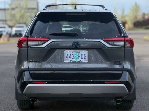 Used 2024 Toyota RAV4 XSE w/ Advanced Technology Package image 4