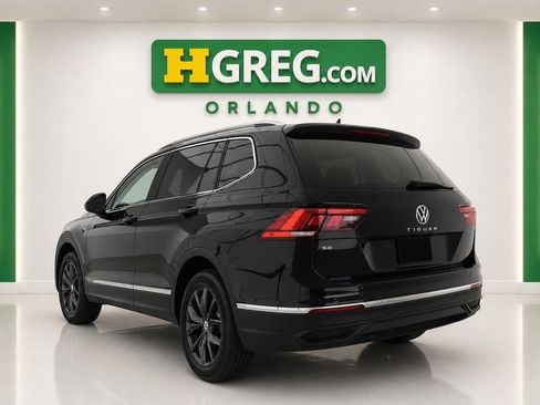 Used 2023 Volkswagen Tiguan SE FWD image 2