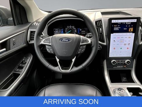 Used 2024 Ford Edge SEL w/ Convenience Package AWD/4WD image 8