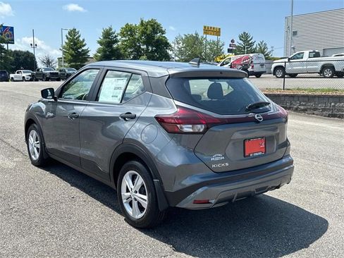 New 2025 Nissan Kicks Play S image 6