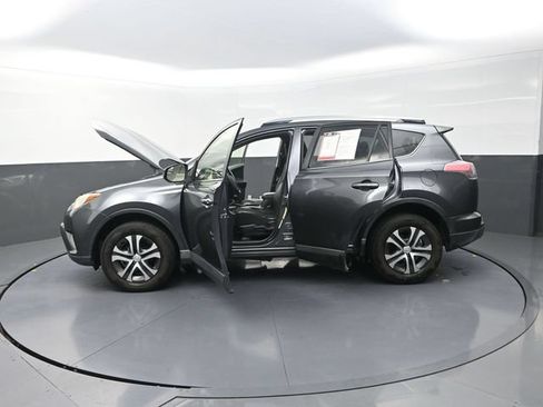 Used 2016 Toyota RAV4 LE FWD image 41