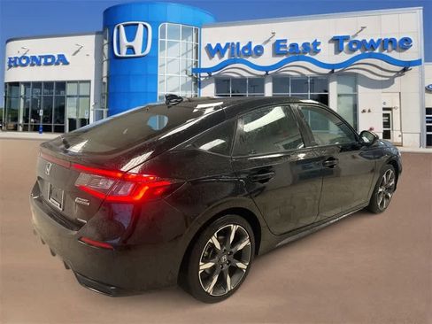 Used 2025 Honda Civic Sport Touring image 8