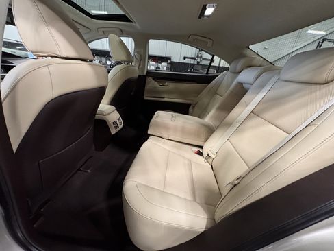 Used 2018 Lexus ES 350 image 21