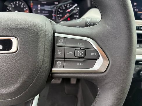 Used 2025 Jeep Compass Limited AWD/4WD image 25
