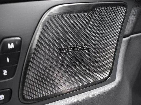 Used 2022 Volvo XC60 B5 Inscription w/ Climate Package image 16