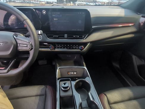 Used 2025 Chevrolet Equinox RS w/ Safety and Technology Package image 22