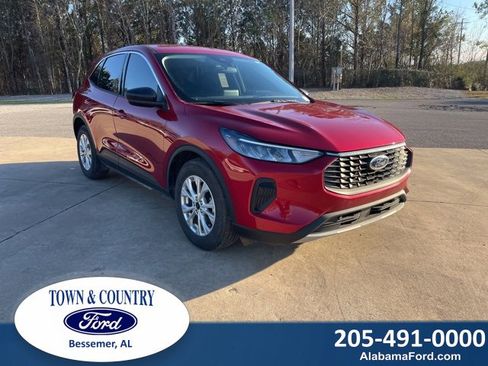 Used 2023 Ford Escape Active w/ Cold Weather Package image 1