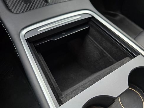 Used 2023 Tesla Model Y Long Range image 37