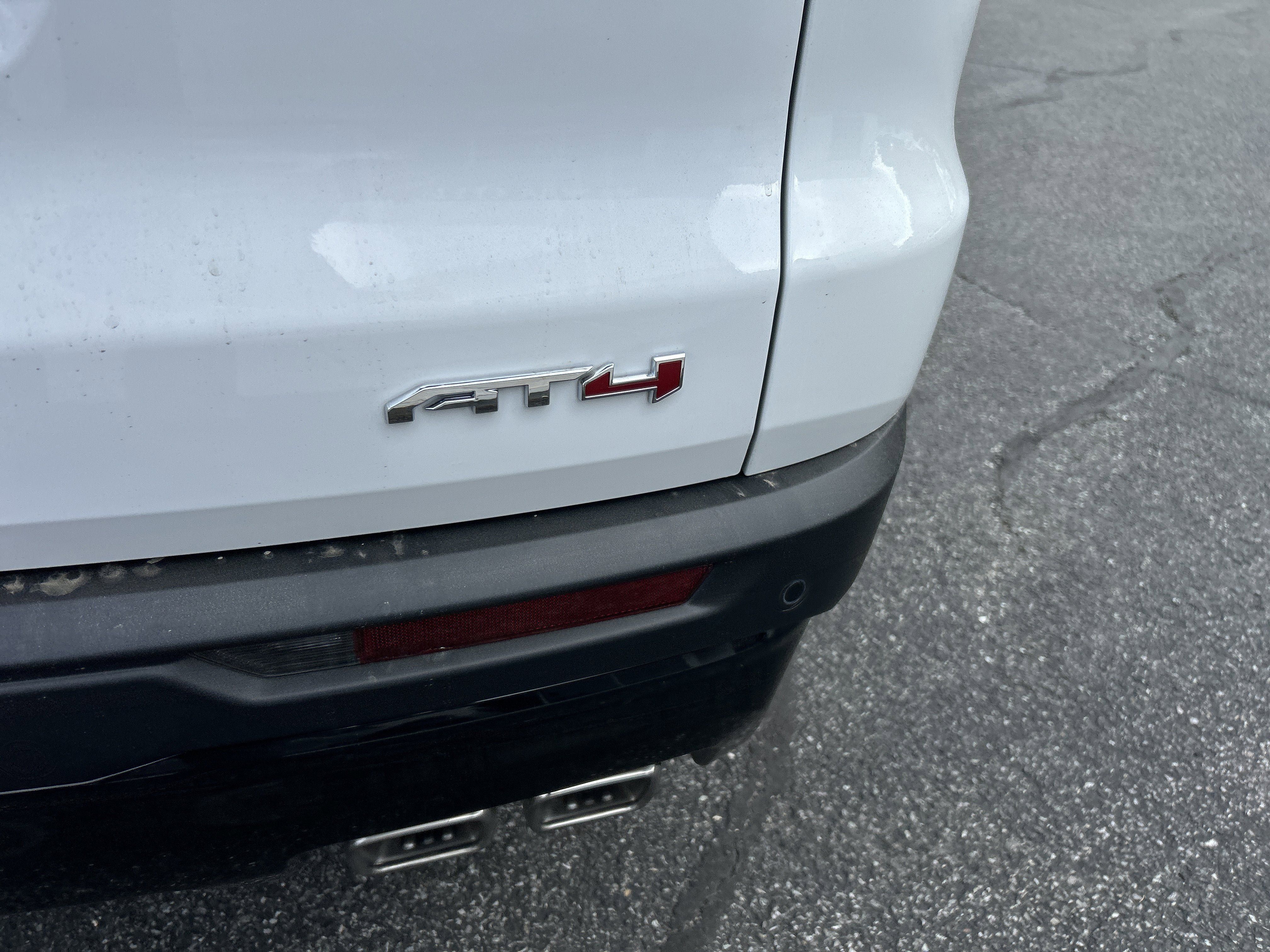 New 2026 GMC Acadia AT4 w/ Luxury Package AWD/4WD image 10