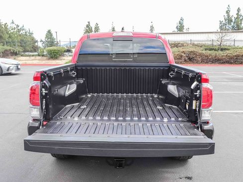 Certified 2023 Toyota Tacoma TRD Off-Road w/ Black Out Package (TMS) AWD/4WD image 32