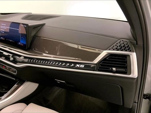 Certified 2025 BMW X5 xDrive40i w/ Parking Assistance Package image 23