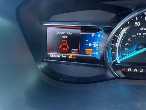 Used 2019 Ford Explorer Sport w/ Equipment Group 401A image 16