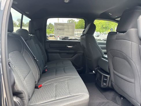 New 2026 RAM 1500 Express AWD/4WD image 5