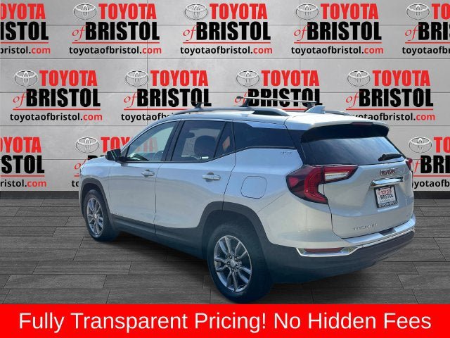 Used 2022 GMC Terrain SLT w/ Tech Package AWD/4WD image 6