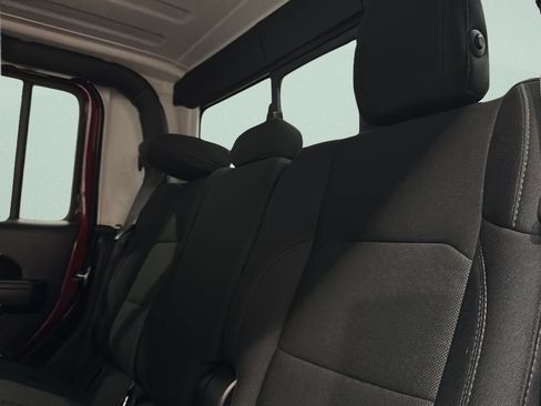 Used 2021 Jeep Gladiator Sport AWD/4WD image 13