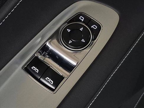 Used 2024 Chevrolet Corvette Z06 RWD image 11