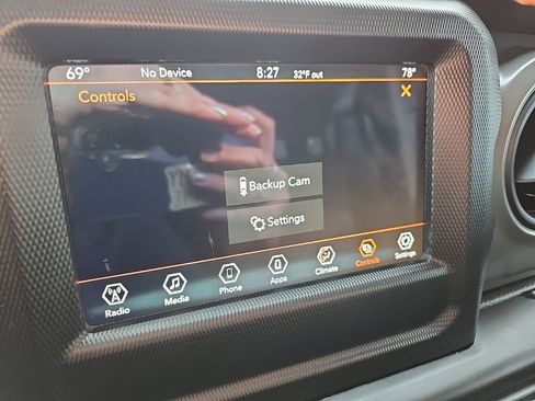 Used 2022 Jeep Wrangler Unlimited Sport image 56