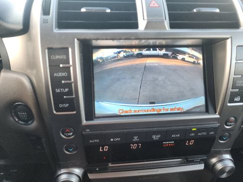 Used 2013 Lexus GX 460 w/ Convenience Pkg AWD/4WD image 21