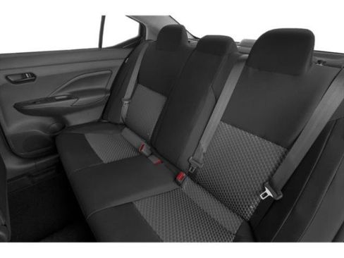 Used 2021 Nissan Versa SV FWD image 8