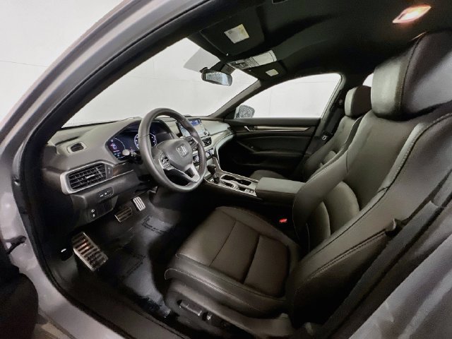 Used 2019 Honda Accord Sport image 14