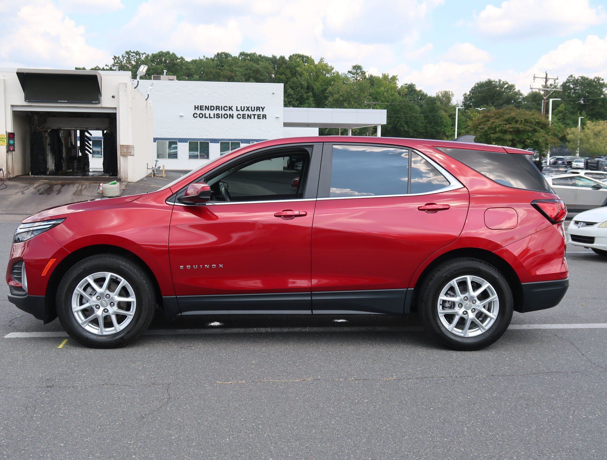 Used 2023 Chevrolet Equinox LT FWD image 7