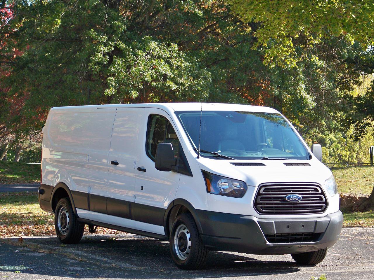 Used 2017 Ford Transit 150 148 Low Roof RWD image 3