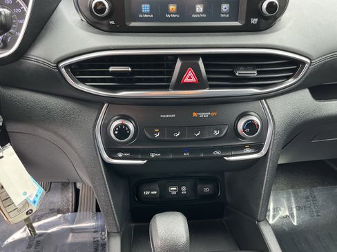 Used 2019 Hyundai Santa Fe SE AWD/4WD image 24