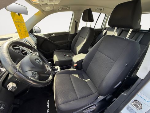 Used 2017 Volkswagen Tiguan S AWD/4WD image 10