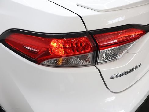 Used 2024 Toyota Corolla SE FWD image 30