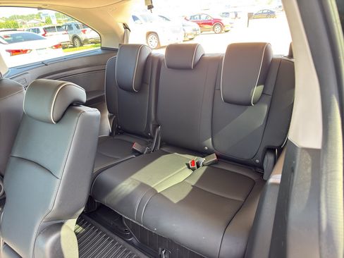 Used 2025 Honda Odyssey Touring image 17