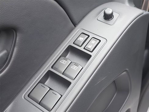 New 2026 Nissan Frontier SV image 15